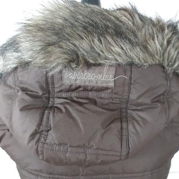 Abercrombie Size L Girls Brown Down Puffer Vest - Picture 5 of 10